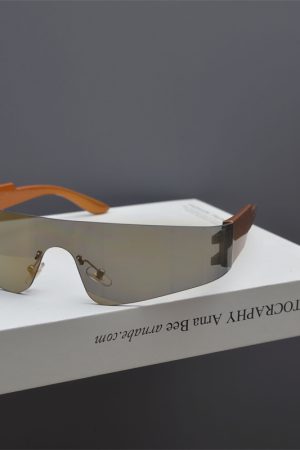 Futuristic Cyberpunk Frameless One-Piece Sunglasses for Trendy Boys and Girls - Ideal for Street Photography and Riding.