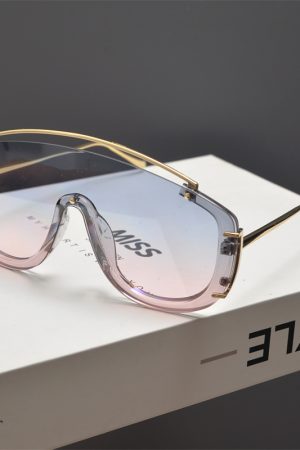 Futuristic Cyberpunk Oversized Pilot Sunglasses with Cut Edges and Single Beam - Stylish Statement Eyewear