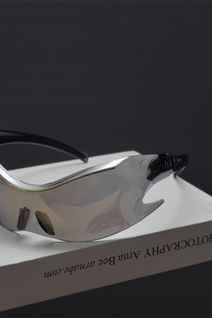 Futuristic Cyberpunk Unisex Retro Street Photography Sunglasses - Quirky Exaggerated Style for Bold Fashion Statements