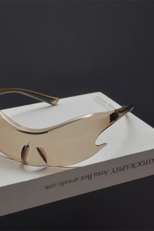 Futuristic Cyberpunk Unisex Retro Street Photography Sunglasses - Quirky Exaggerated Style for Bold Fashion Statements