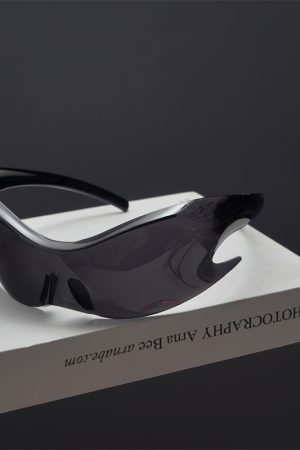 Futuristic Cyberpunk Unisex Retro Street Photography Sunglasses - Quirky Exaggerated Style for Bold Fashion Statements
