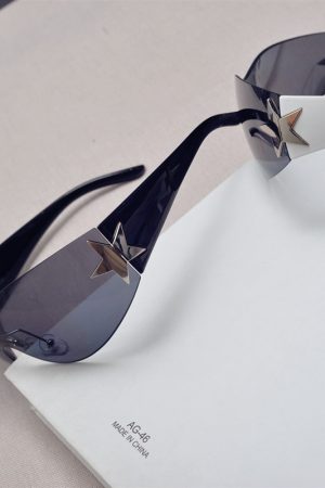 Futuristic Frameless One-Piece Wind Sunglasses for Men and Women, Trendy for Cycling, Hip-Hop, and Partying