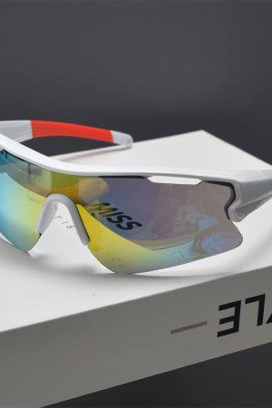 Futuristic Oversized Cycling Sunglasses for Men and Women, Windproof Colorful Trendy Outdoor Climbing and Skiing Gear