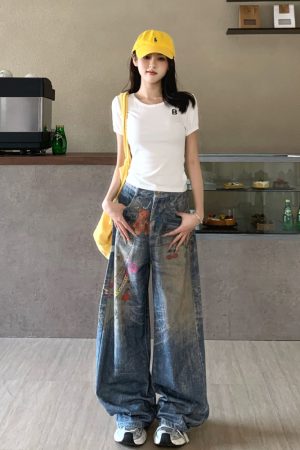 Graffiti Painted Wide Leg Jeans for Women - Summer Straight Leg Floor-Length Pants with Little Bear Chain Design
