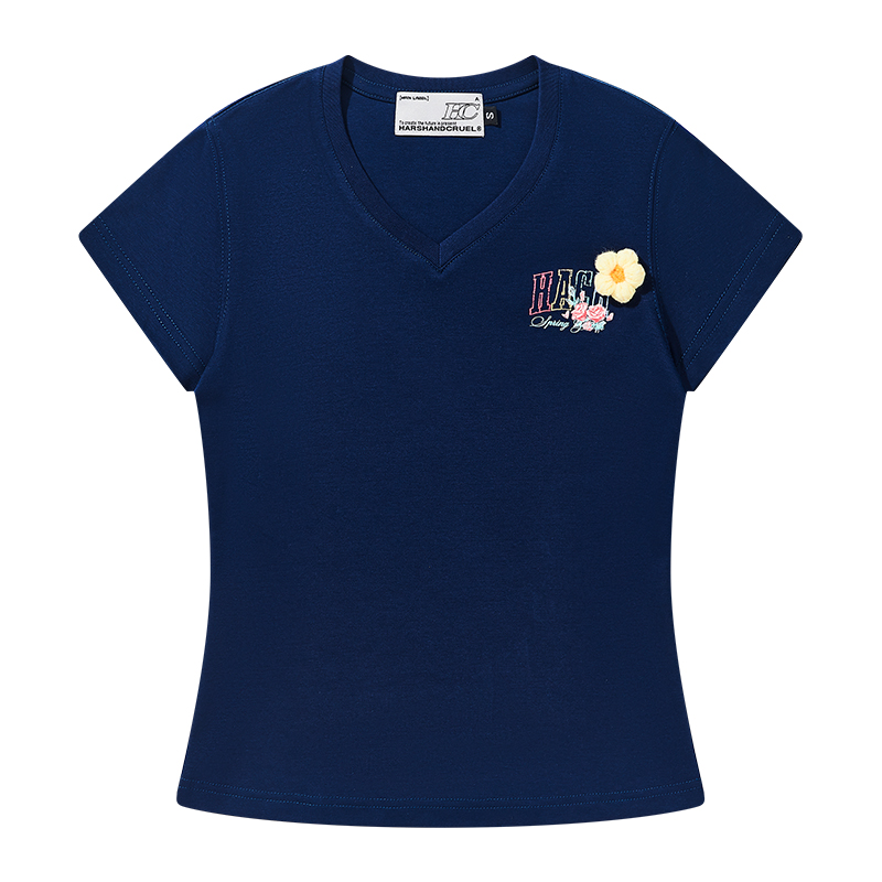 Hand-Drawn 3D Yarn Flower Elastic Slim-Fit V-Neck Short Sleeve T-Shirt for Women - Trendy Floral Design, Perfect for Everyday Wear Hand-Drawn 3D Yarn Flower Elastic Slim-Fit V-Neck Short Sleeve T-Shirt for Women - Trendy Floral Design, Perfect for Everyday Wear