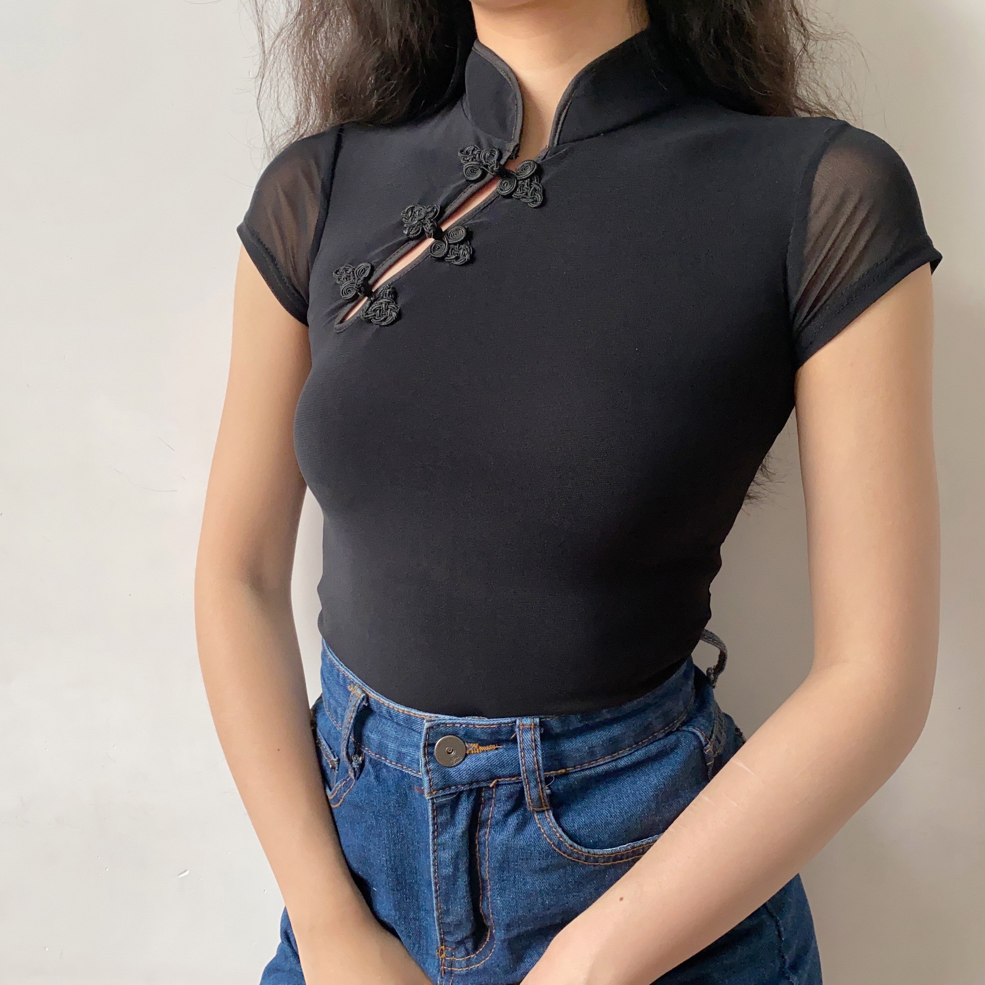 Handmade Chinese Style Qipao Top for Women, Retro Doll Button Design, Improved Short Sleeve Mesh, Vintage Chic Fashion Handmade Chinese Style Qipao Top for Women, Retro Doll Button Design, Improved Short Sleeve Mesh, Vintage Chic Fashion