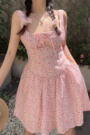 Handmade Vintage Floral Camisole Dress with Pocket - Sweet Pink Square Neck Drawstring Vacation Style, Perfect for Summer Outings