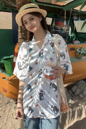Hawaiian Floral Short Sleeve Shirt for Women - Loose Fit Beach Top in Hong Kong Style for Seaside Vacation
