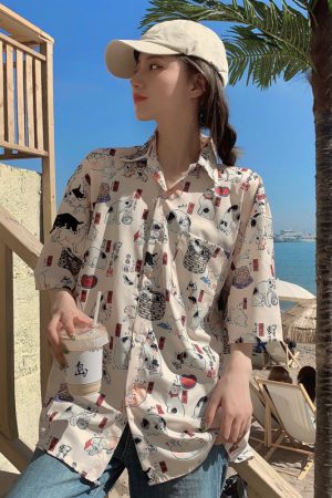 Hawaiian Floral Short Sleeve Shirt for Women - Loose Fit Beach Top in Hong Kong Style for Seaside Vacation
