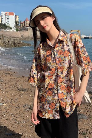 Hawaiian Floral Short Sleeve Shirt for Women - Loose Fit Beach Top in Hong Kong Style for Seaside Vacation