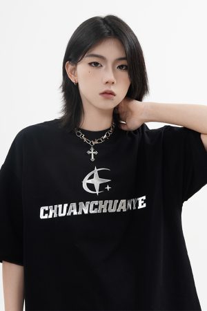 Heavyweight American Street Style Short Sleeve T-Shirt for Men & Women, Loose Fit with Small Collar, Trendy 90s Inspired Fashion.