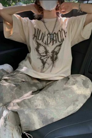 Heavyweight Cotton Butterfly Print Short-Sleeve T-Shirt for Men and Women - Retro American Casual Style