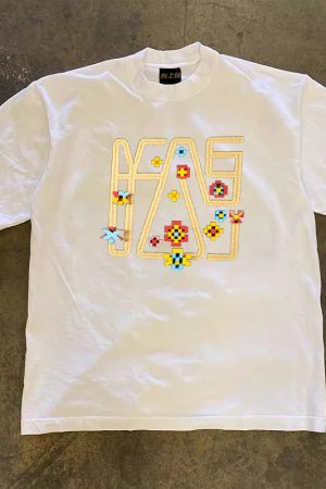 Heavyweight Couple's Loose Short-Sleeve T-Shirt in 100% Cotton - Charitable Upward Hero Design for Men and Women - Casual Streetwear