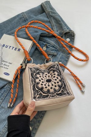 High-End Embroidered Canvas Bucket Bag for Women - Summer 2025 Drawstring Crossbody Phone Bag, Casual Style