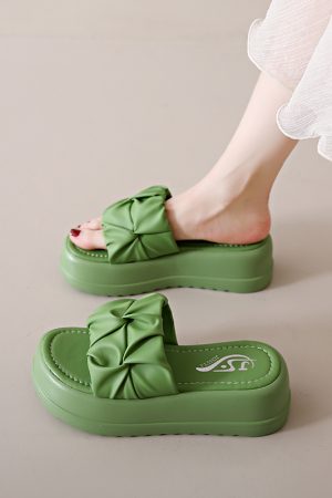 High-End Thick-Soled Platform Slide Sandals for Women - Non-Slip, Height-Increasing, Fashionable Summer 2025 Outdoor Footwear