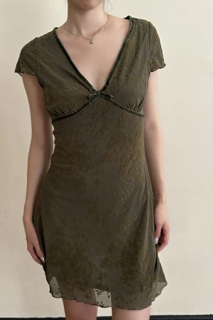 High-End Velvet Jacquard V-Neck Waist-Defining Slimming Sexy Long Dress for Women - Summer 2025 Fashion Trend