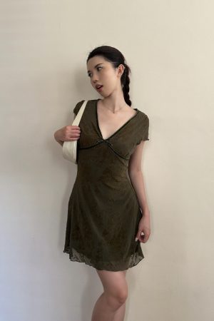 High-End Velvet Jacquard V-Neck Waist-Defining Slimming Sexy Long Dress for Women - Summer 2025 Fashion Trend