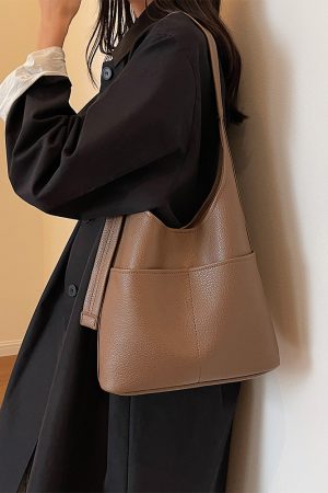 High-End Versatile Bucket Bag for Women - Retro Shoulder Tote with Large Capacity for Spring/Summer 2025 Fashion