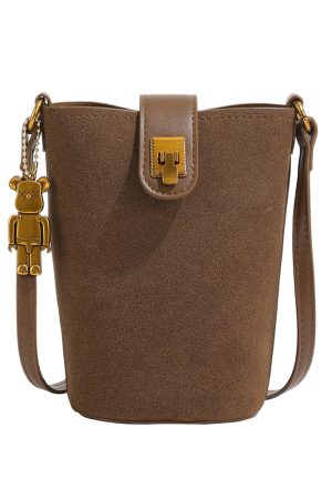High-End Women's Retro Bucket Bag - 2025 Autumn/Winter Casual Crossbody for Commuting and Versatile Style