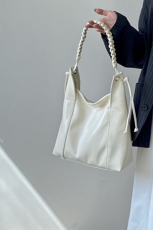 High-End Woven Leather Shoulder Tote Bag for Women - Large Capacity Commuting Bag, 2025 Niche Design