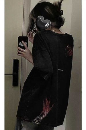 High Street Dark Style Vintage Water-Washed Oversized Short Sleeve T-Shirt for Women - Summer Evil Hand Design