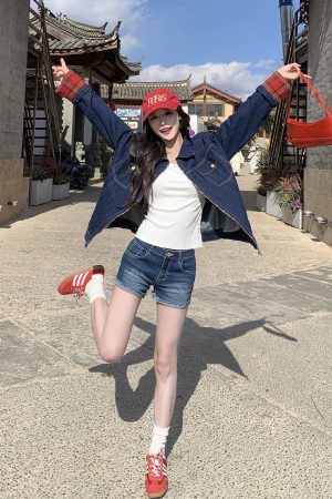 High Waist Distressed Denim Shorts for Women, American Vintage Style, 2025 Fashion, Casual Summer Hot Pants