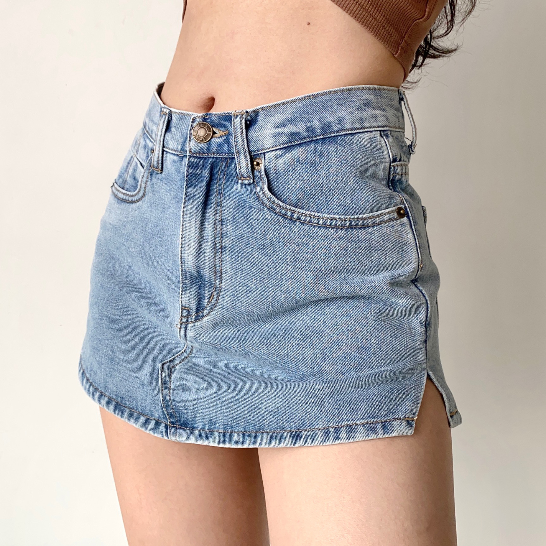 High Waist Side Split Denim Skirt for Women - Slimming Summer Skirt, European and American Style, Anti-Exposure Short Skirt High Waist Side Split Denim Skirt for Women - Slimming Summer Skirt, European and American Style, Anti-Exposure Short Skirt