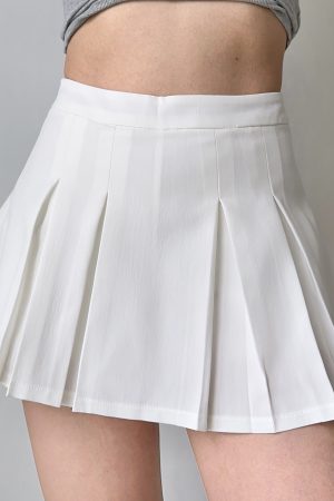 High-Waisted A-Line Pleated Skirt for Women - Versatile Solid Color, Anti-Exposure, Slimming Half-Length Skirt, European American Style