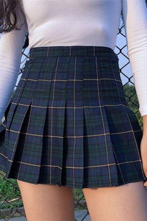 High-Waisted American Retro Plaid Pleated Skirt with Safety Shorts - College Style Fashion for a Slimming Look