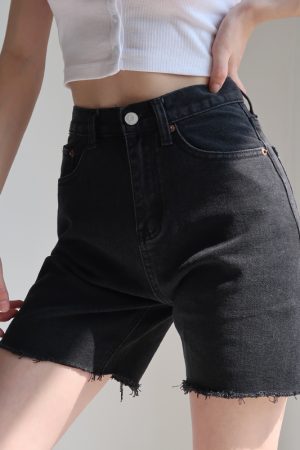 High-Waisted Vintage Distressed Denim Shorts for Women - Slimming Stretchy 5-Inch Frayed Design, Versatile Casual Style