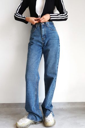 High-Waisted Vintage Wide-Leg Jeans for Women, Distressed with Side Slits, Loose-Fitting, Flattering 90s Style
