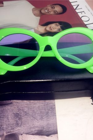 Hip-Hop Style Oval Sunglasses Inspired by Burijie Bridge and G-Dragon – Trendy Alien Glasses for Y2K Fashion Lovers