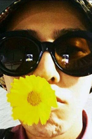 Hip-Hop Style Oval Sunglasses Inspired by Burijie Bridge and G-Dragon – Trendy Alien Glasses for Y2K Fashion Lovers