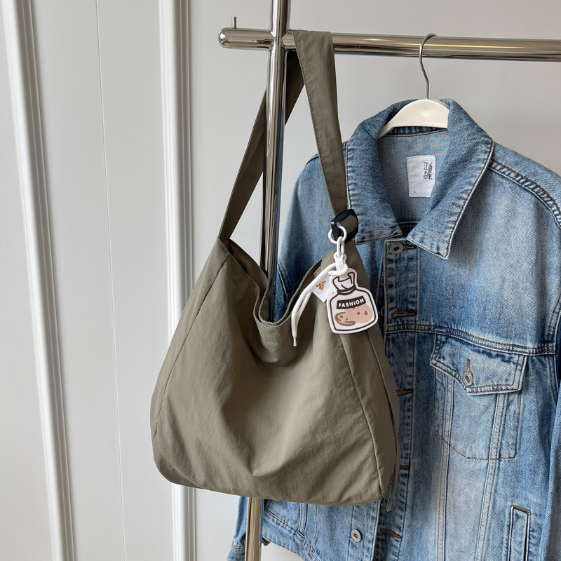 Korean-Style Artistic Canvas Tote Bag for Women - Trendy Crossbody Bag for Summer 2025, Casual Fashion Essential Korean-Style Artistic Canvas Tote Bag for Women - Trendy Crossbody Bag for Summer 2025, Casual Fashion Essential