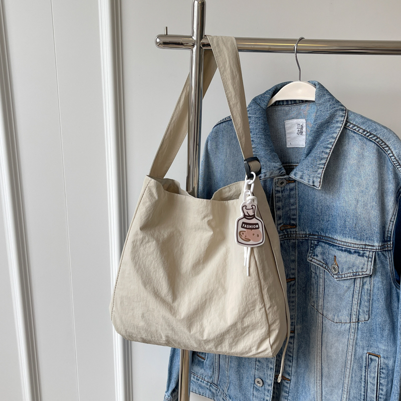 Korean-Style Artistic Canvas Tote Bag for Women - Trendy Crossbody Bag for Summer 2025, Casual Fashion Essential Korean-Style Artistic Canvas Tote Bag for Women - Trendy Crossbody Bag for Summer 2025, Casual Fashion Essential