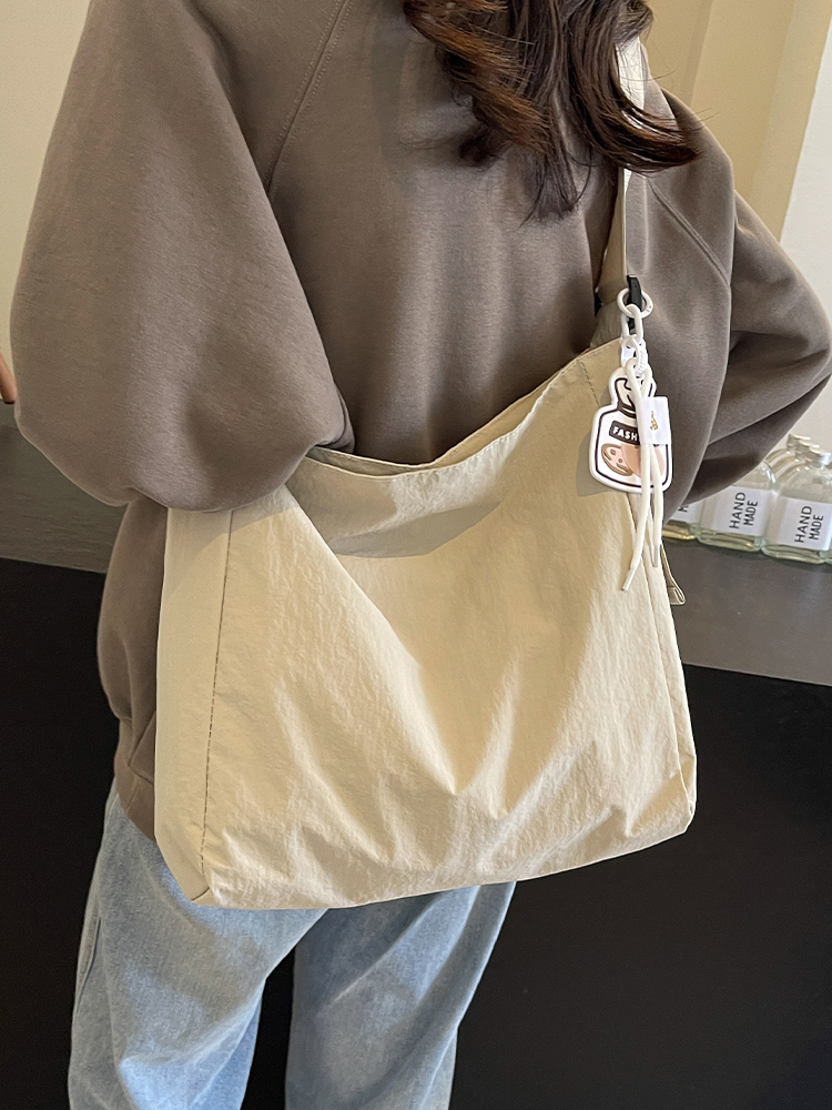 Korean-Style Artistic Canvas Tote Bag for Women - Trendy Crossbody Bag for Summer 2025, Casual Fashion Essential Korean-Style Artistic Canvas Tote Bag for Women - Trendy Crossbody Bag for Summer 2025, Casual Fashion Essential