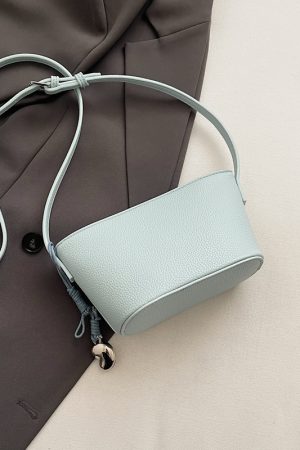 Korean Style Casual Bucket Bag for Women, Trendy INS Shoulder Bag, High-End Spring 2025 Fashion Accessory