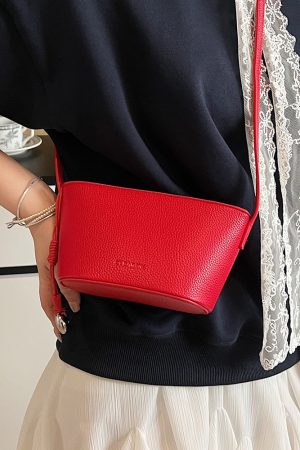 Korean Style Casual Bucket Bag for Women, Trendy INS Shoulder Bag, High-End Spring 2025 Fashion Accessory