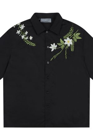Korean-Style Green Floral Embroidered Cuban Collar Short Sleeve Shirt for Couples - Loose Fit Vacation Wear