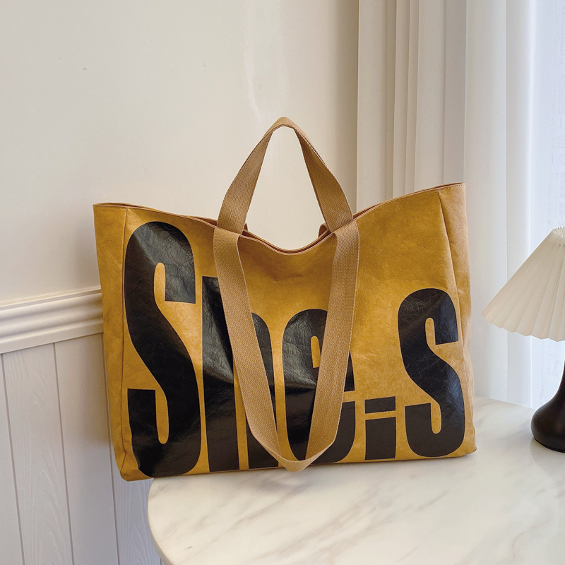 Korean-Style Large-Capacity Tote Bag for Women - 2025 Autumn Winter Literary Letter Print Shoulder Bag, Versatile Fashion Accessory Korean-Style Large-Capacity Tote Bag for Women - 2025 Autumn Winter Literary Letter Print Shoulder Bag, Versatile Fashion Accessory