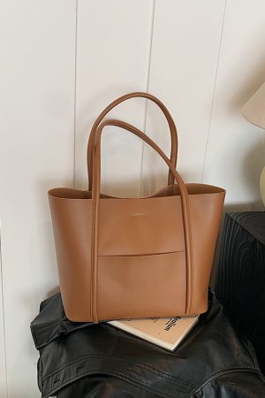 Korean Style Large-Capacity Tote Bag for Women - Fashionable Autumn/Winter 2025 Model for Work and Commuting