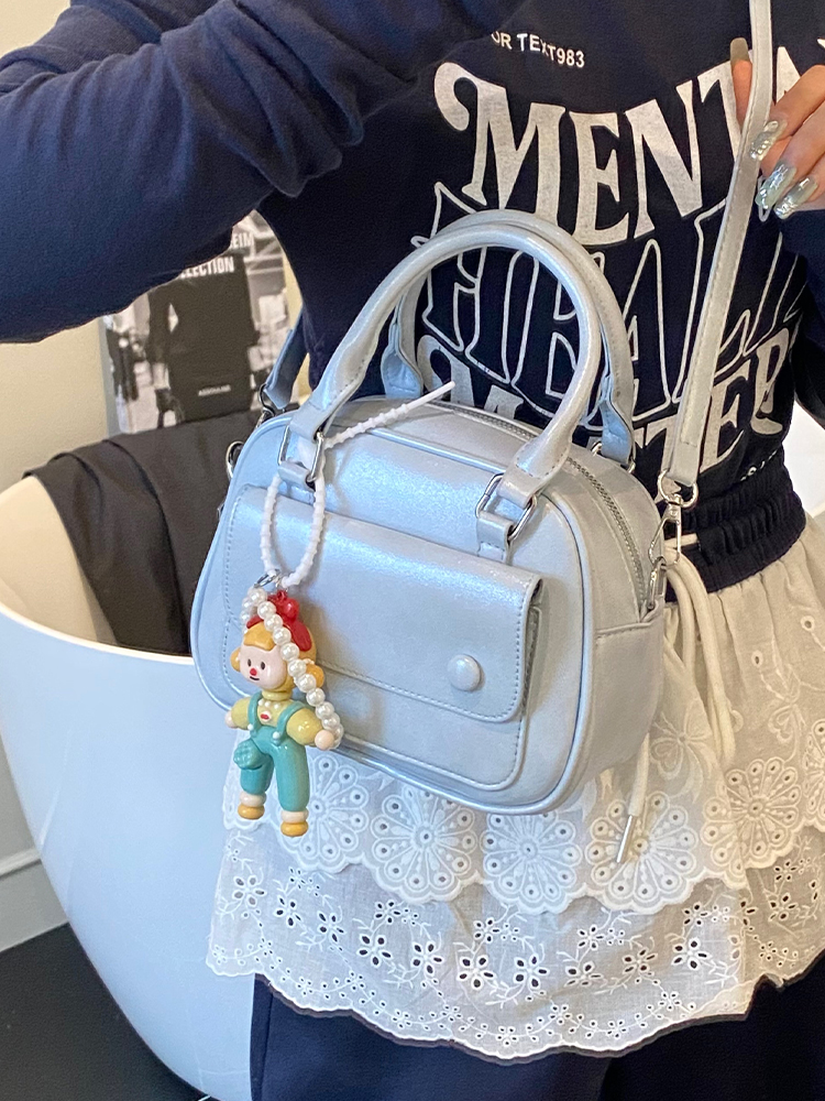 Korean-Style Minimalist Casual Crossbody Handbag for Women - High-Quality Small Square Bag for Summer 2025 Fashion Korean-Style Minimalist Casual Crossbody Handbag for Women - High-Quality Small Square Bag for Summer 2025 Fashion