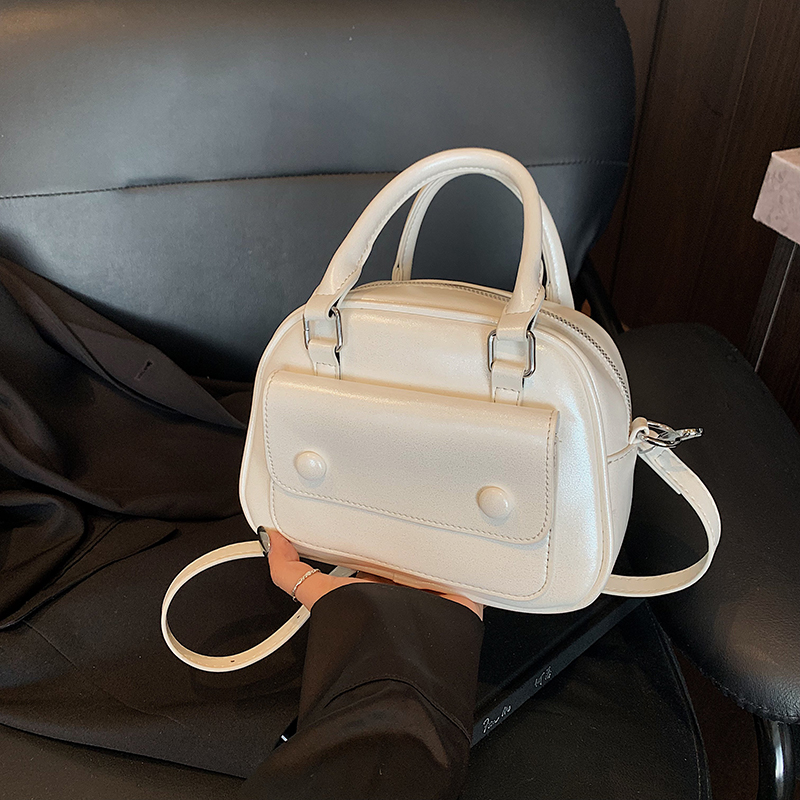 Korean-Style Minimalist Casual Crossbody Handbag for Women - High-Quality Small Square Bag for Summer 2025 Fashion Korean-Style Minimalist Casual Crossbody Handbag for Women - High-Quality Small Square Bag for Summer 2025 Fashion