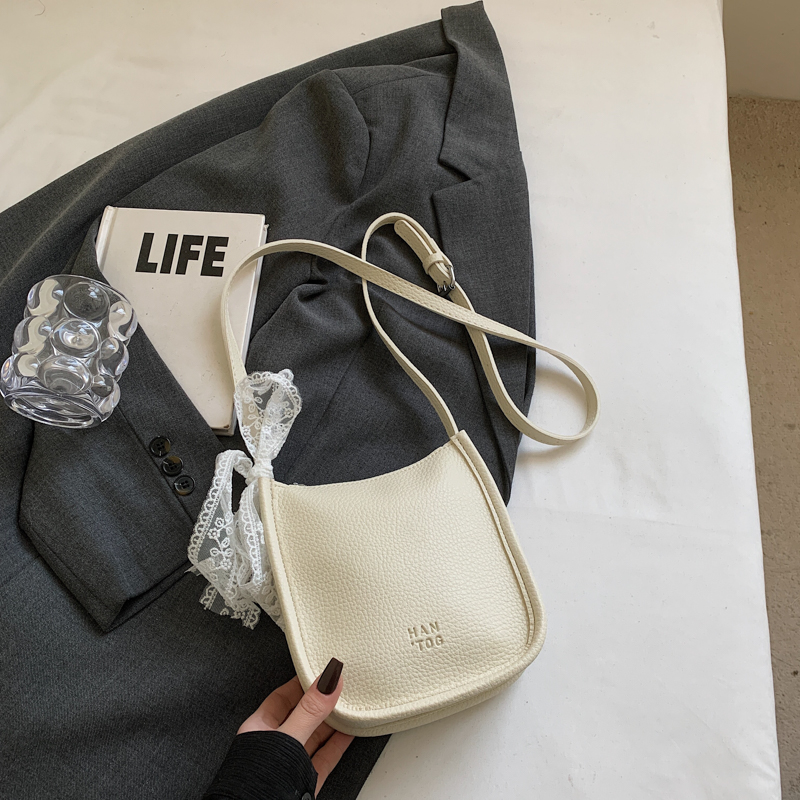 Korean Style Minimalist Fashion Bucket Bag for Women - Small Summer 2025 Crossbody Phone Bag Korean Style Minimalist Fashion Bucket Bag for Women - Small Summer 2025 Crossbody Phone Bag