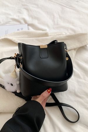 Korean-Style Retro Bucket Handbag for Women - Trendy Versatile Shoulder Bag for Spring/Summer 2025 High-End Fashion