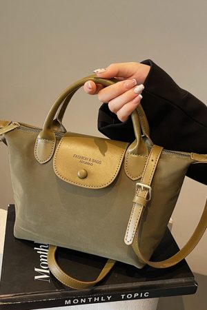 Korean-Style Retro Casual Bucket Bag for Women - Trendy Versatile Handheld Design, High-End Feel, Spring/Summer 2025 Collection