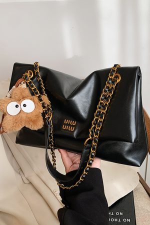 Korean-Style Retro Oil Wax Leather Shoulder Bag for Women - High-Quality Commuter Fashion for Autumn/Winter 2025