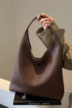 Korean Style Retro Tote Bag for Women, Trendy Underarm Shoulder Bag for Work and Commuting, Versatile Fashion Accessory for Autumn 2025