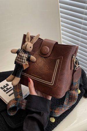 Korean Style Retro Wide Shoulder Strap Crossbody Bag for Women - Versatile Spring/Summer 2025 High-End Bucket Bag