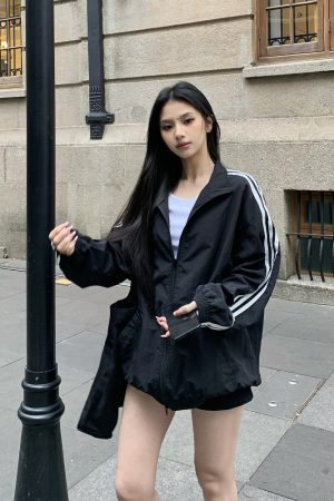 Korean Style Three Stripes Zipper Cardigan Jacket for Women - Loose Sports Casual Summer Coat with Stand Collar and Sun Protection